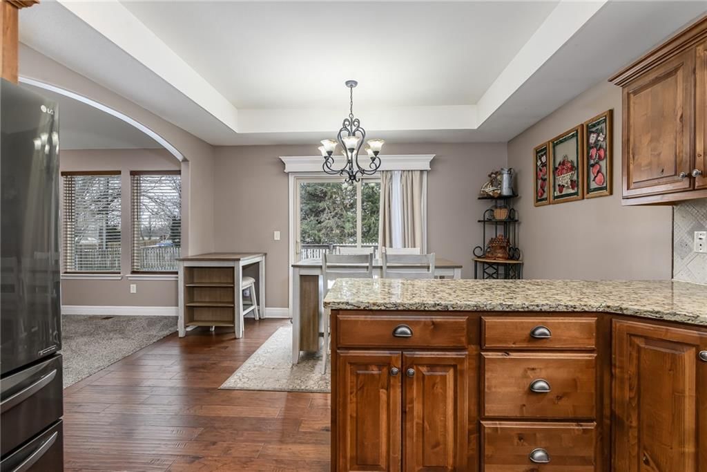 22241 W Sycamore Street — photo 7
