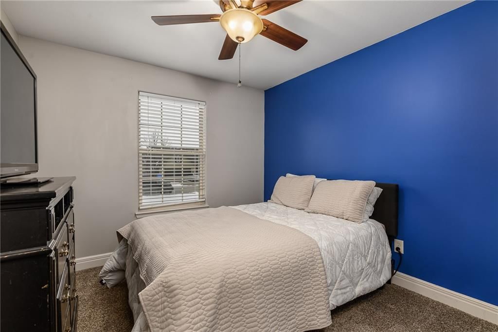 22241 W Sycamore Street — photo 16