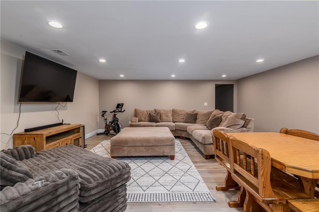22241 W Sycamore Street — photo 18