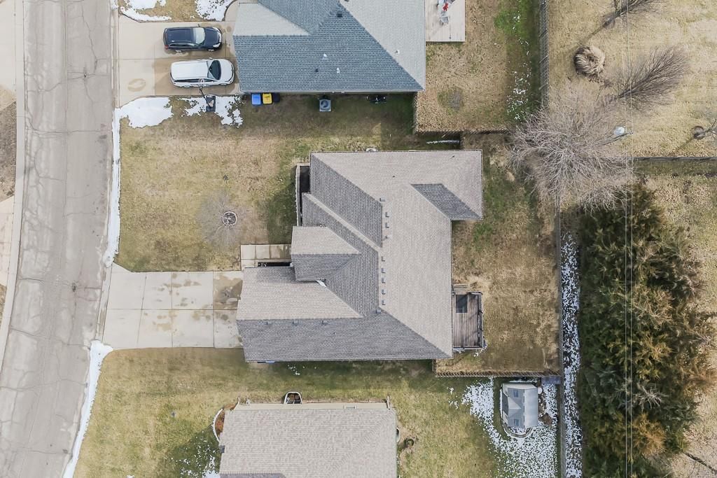 22241 W Sycamore Street — photo 28