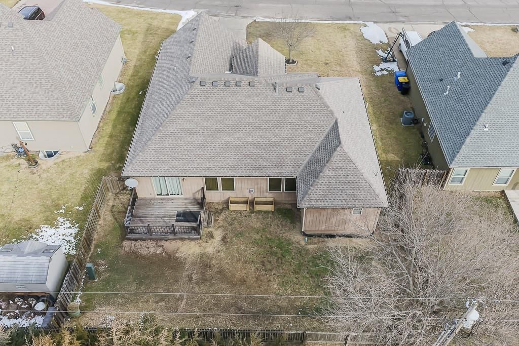 22241 W Sycamore Street — photo 29