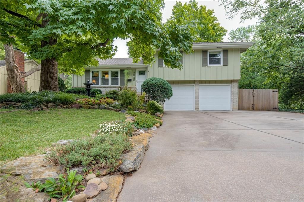 7925 Colonial Drive — photo 5