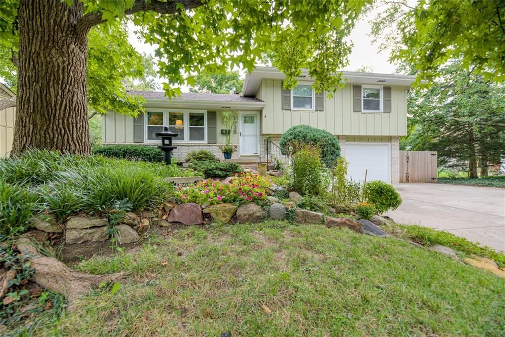 7925 Colonial Drive — photo 6