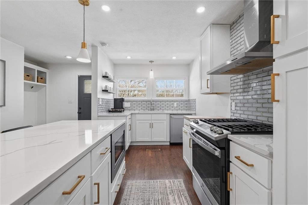 7651 Tomahawk Road — photo 10