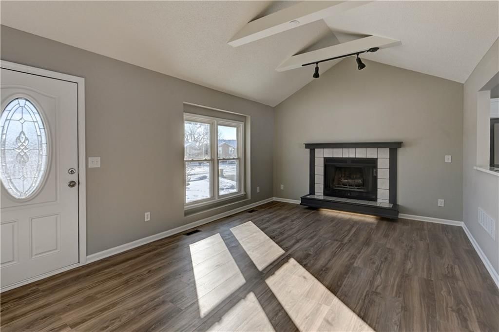208 NE 80TH Street — photo 5