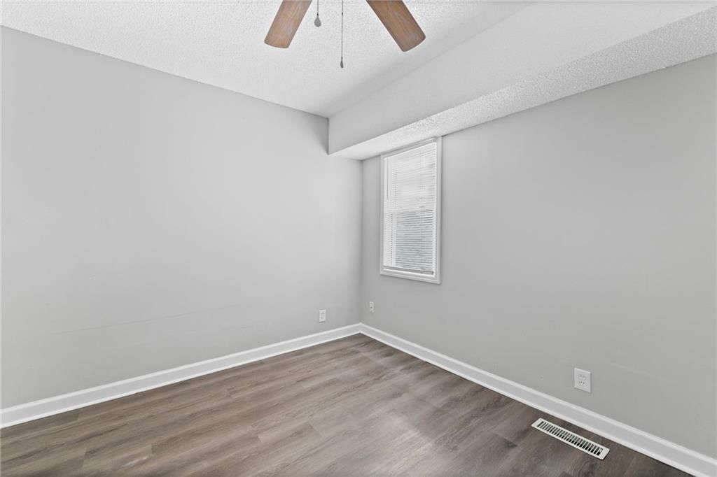 2509 E 37th Street — photo 11