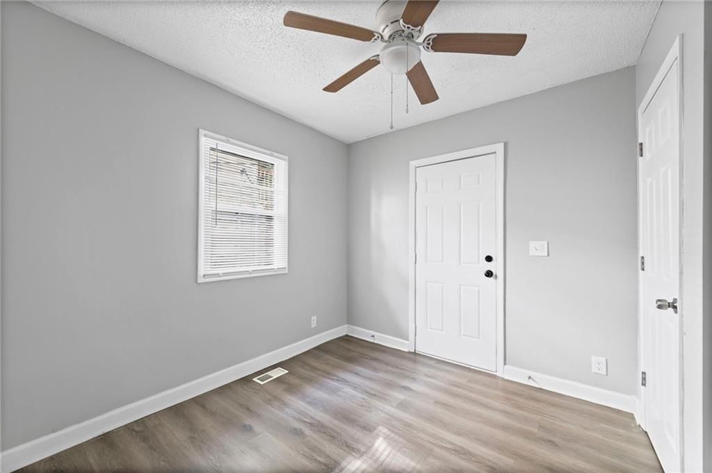2509 E 37th Street — photo 13
