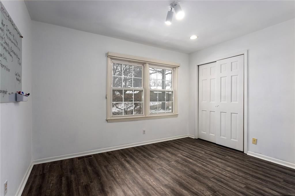 1601 NW Weatherstone Court — photo 17