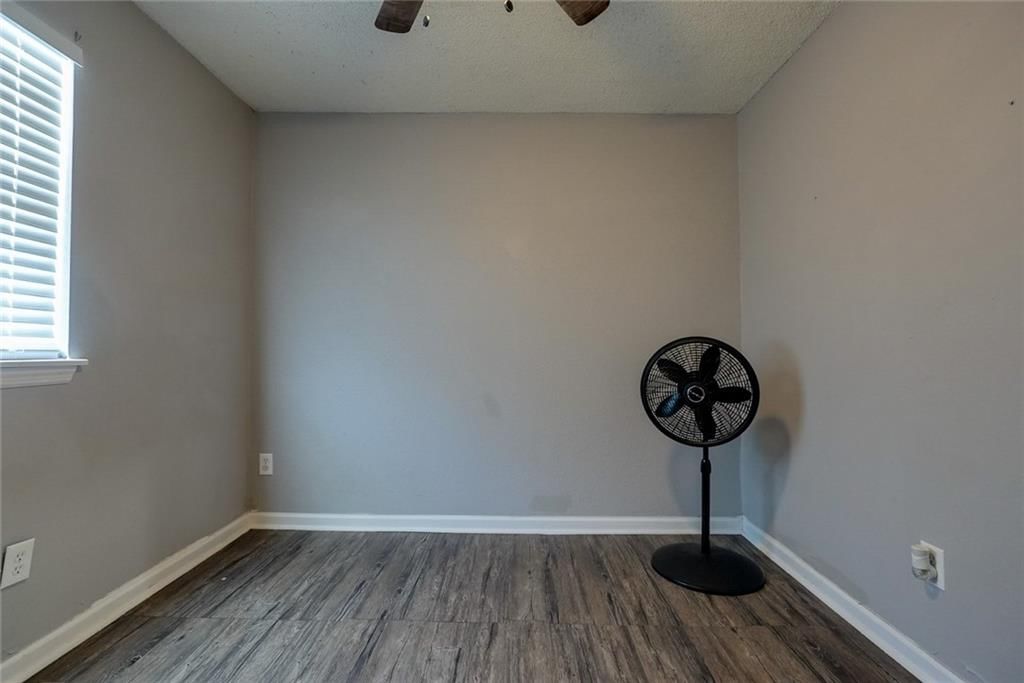 1808 SE Kingsway Street — photo 13