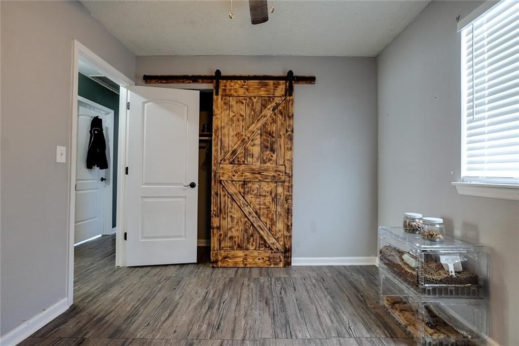 1808 SE Kingsway Street — photo 14