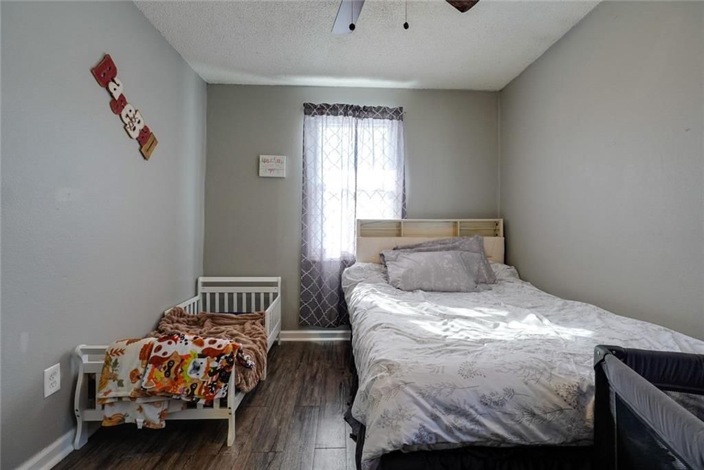 1808 SE Kingsway Street — photo 25