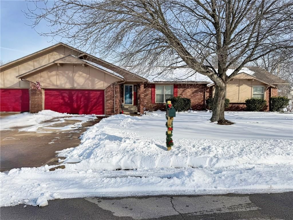 3040 Regency Drive — photo 1