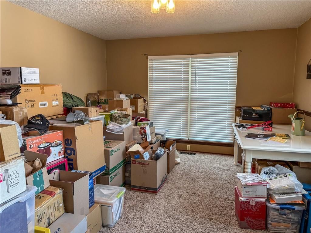 3040 Regency Drive — photo 15
