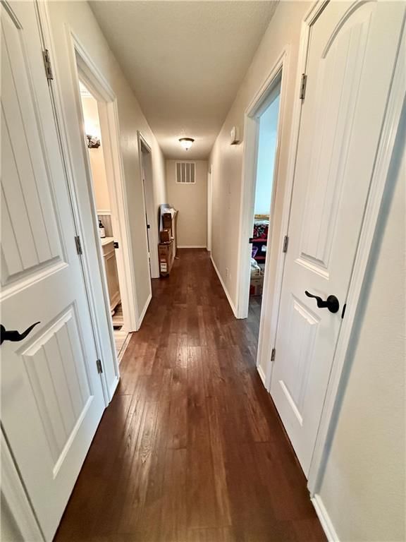 3040 Regency Drive — photo 16
