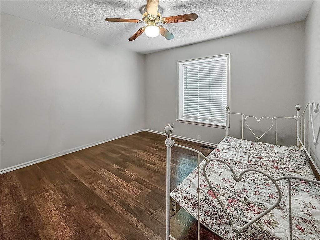 3040 Regency Drive — photo 21