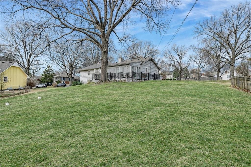 11521 Minor Drive — photo 33