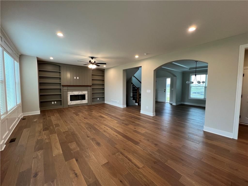 16949 S Brentwood Street — photo 2