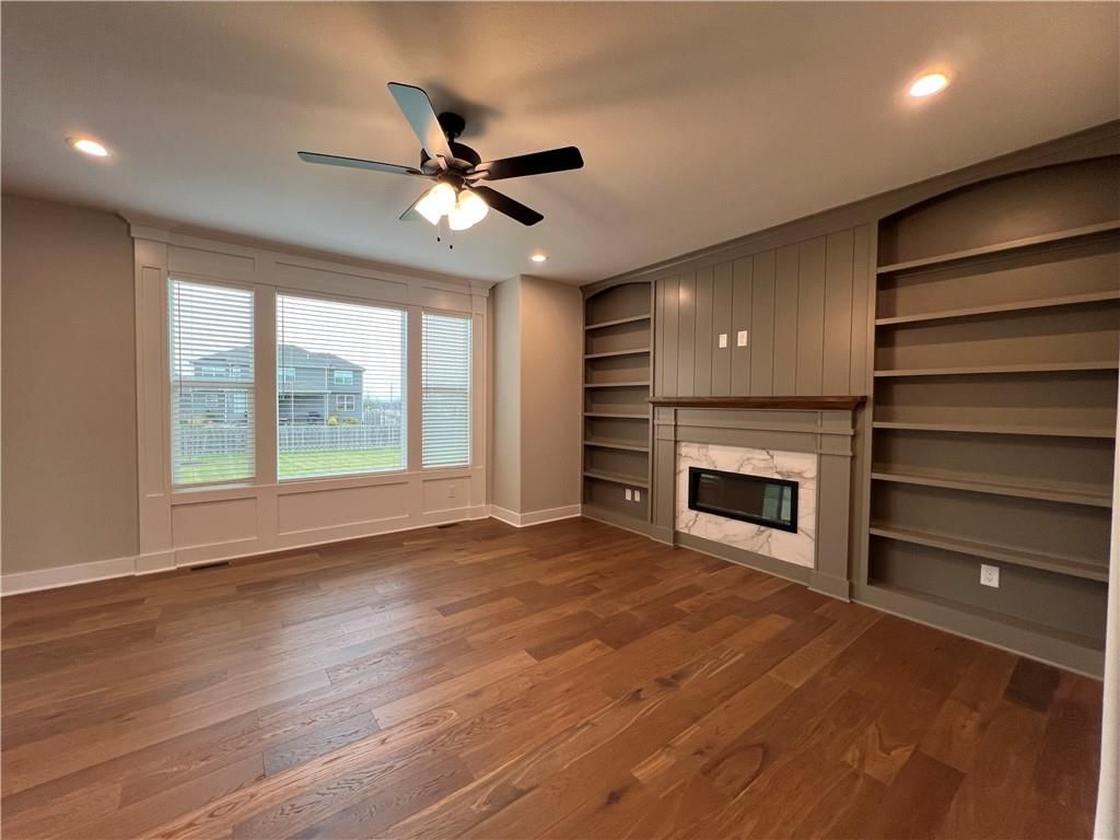 16949 S Brentwood Street — photo 3