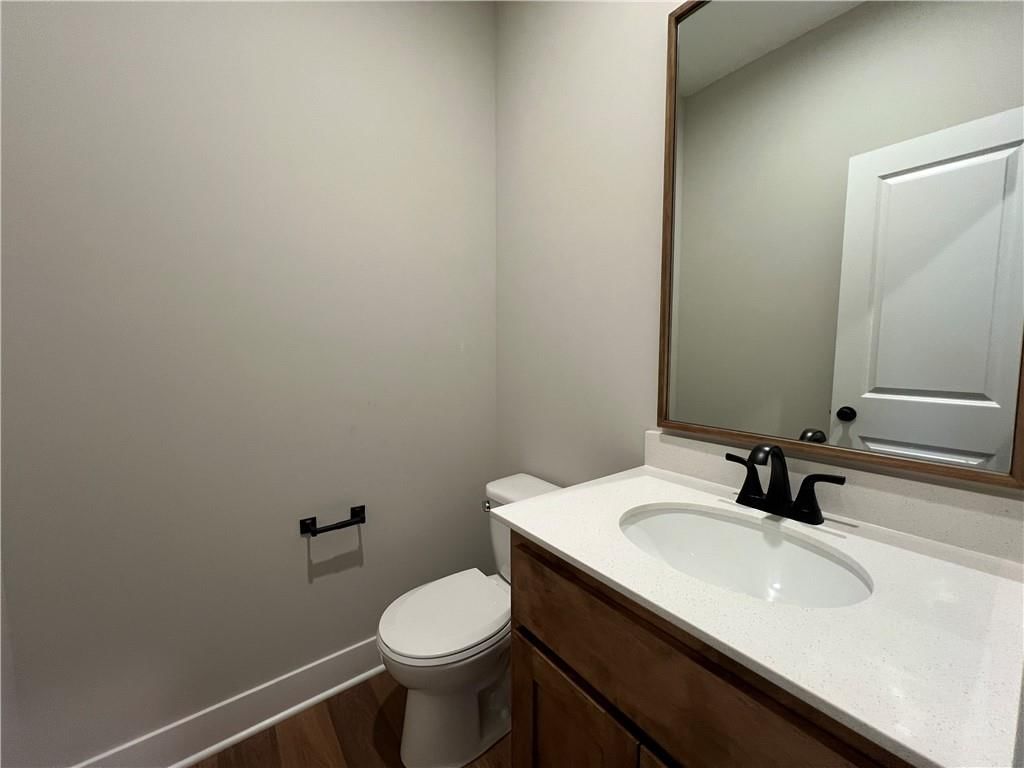 16949 S Brentwood Street — photo 9