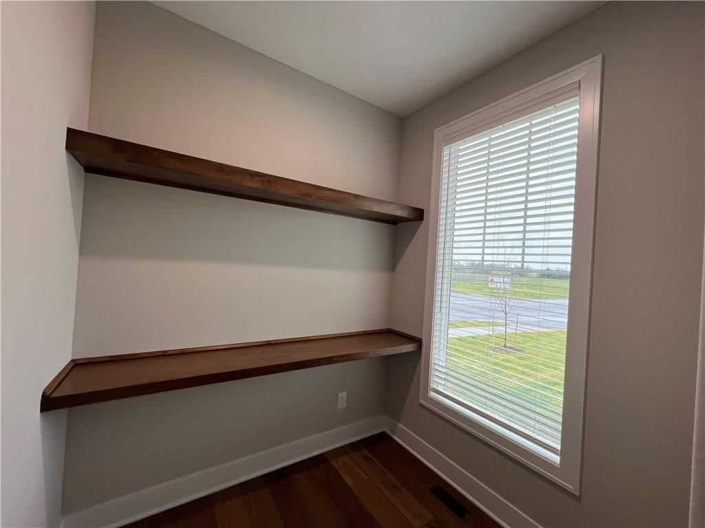16949 S Brentwood Street — photo 13