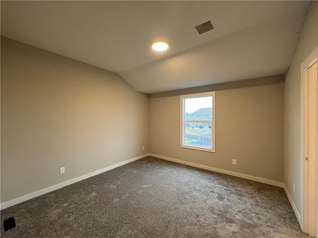 16949 S Brentwood Street — photo 15
