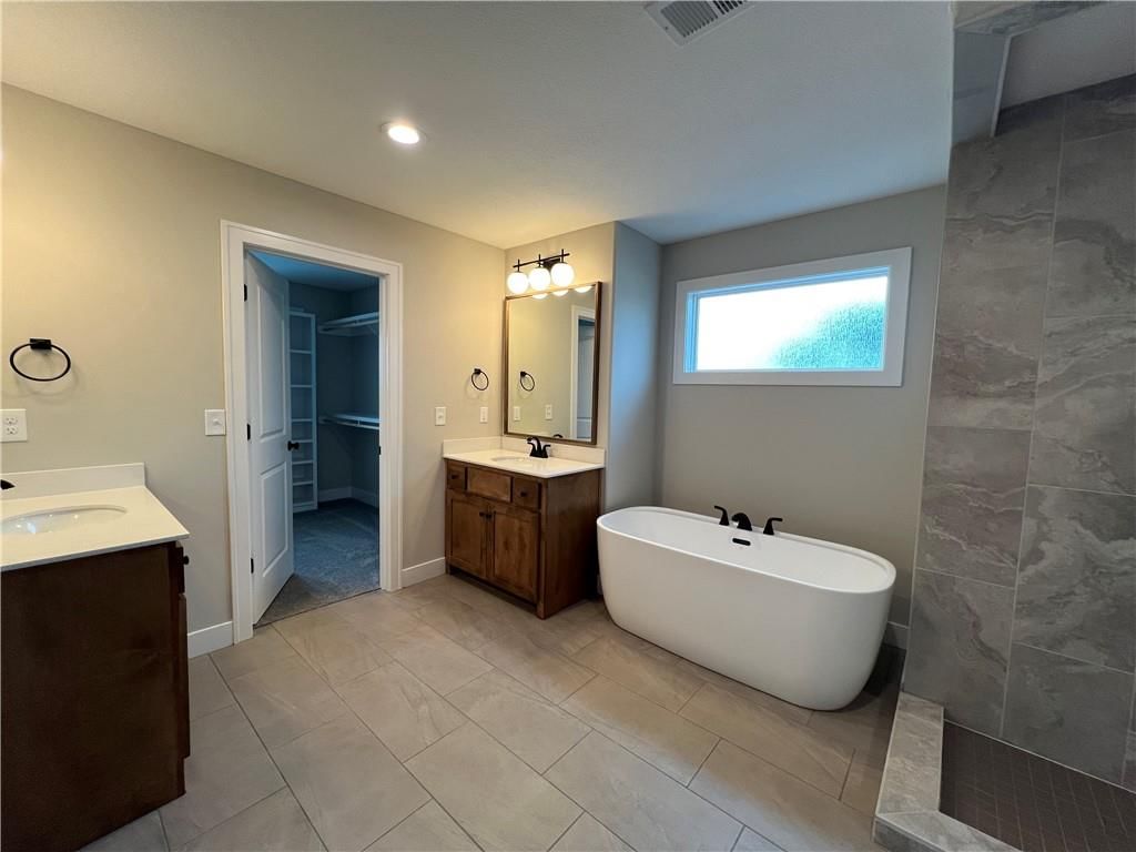 16949 S Brentwood Street — photo 19