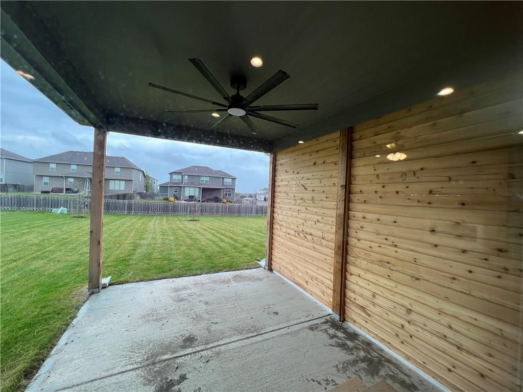 16949 S Brentwood Street — photo 33