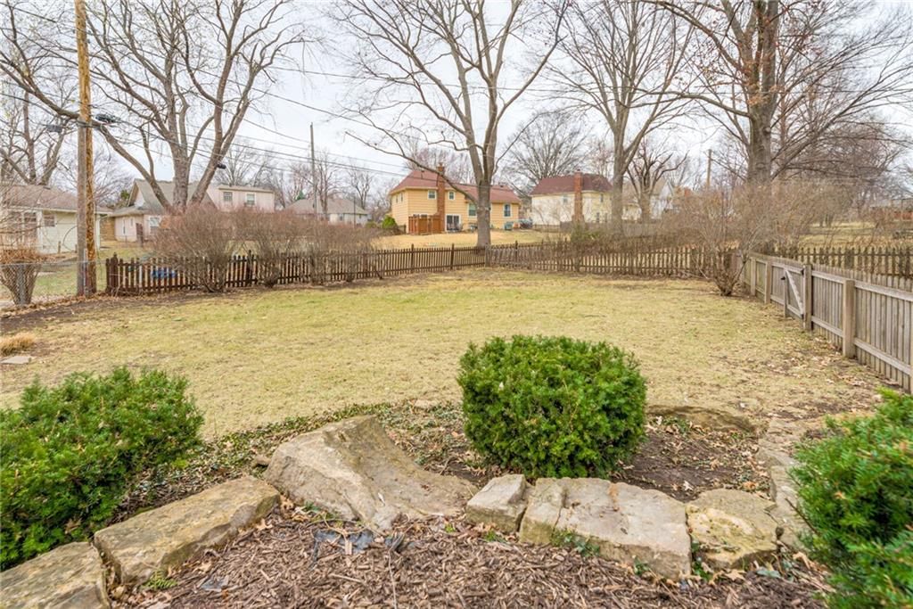10020 Century Lane — photo 40