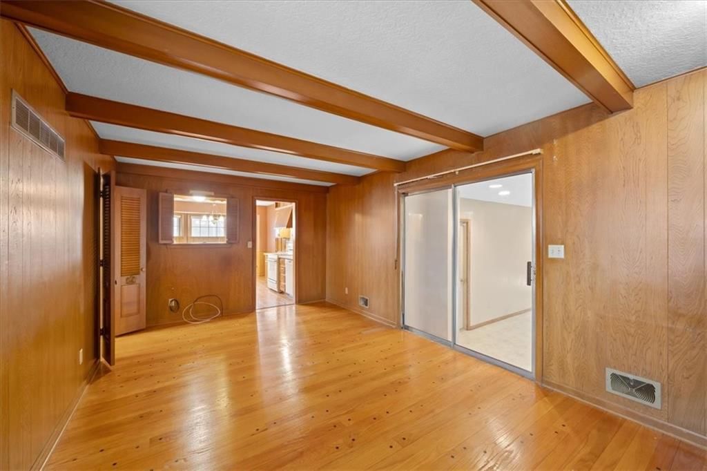 8832 Evanston Way — photo 6