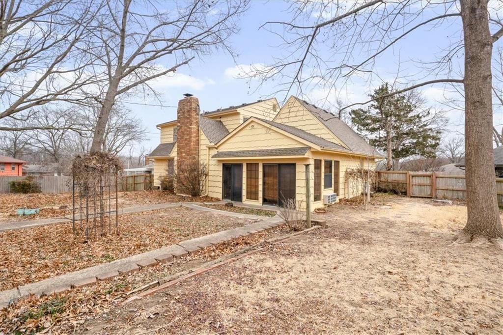 8832 Evanston Way — photo 24