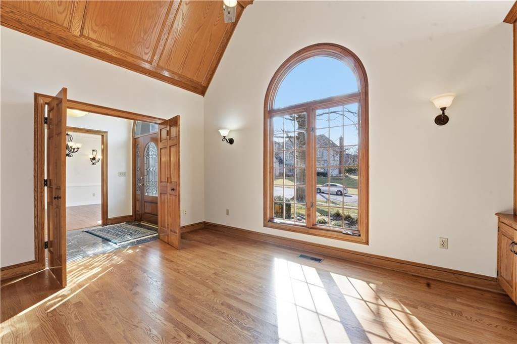 13841 Hadley Street — photo 5