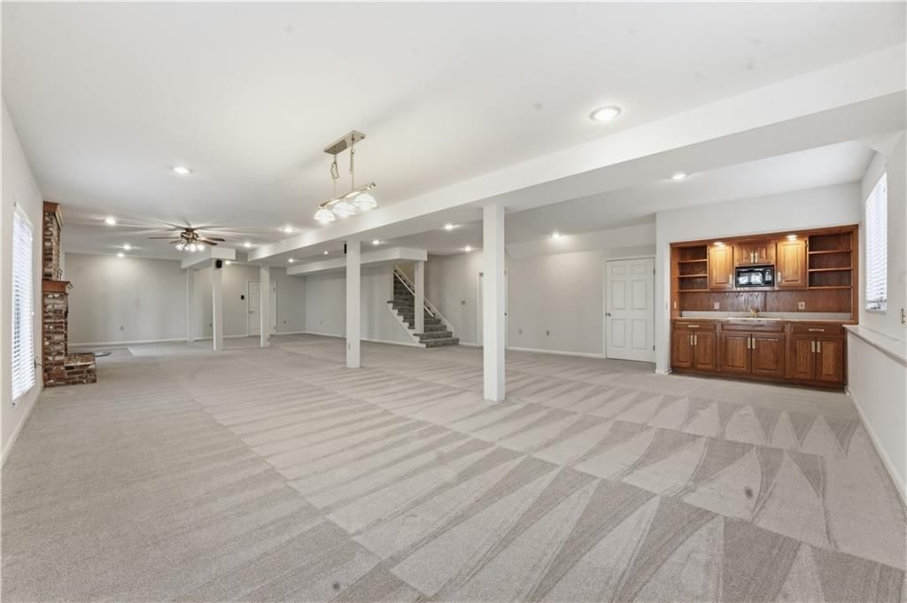 13841 Hadley Street — photo 46