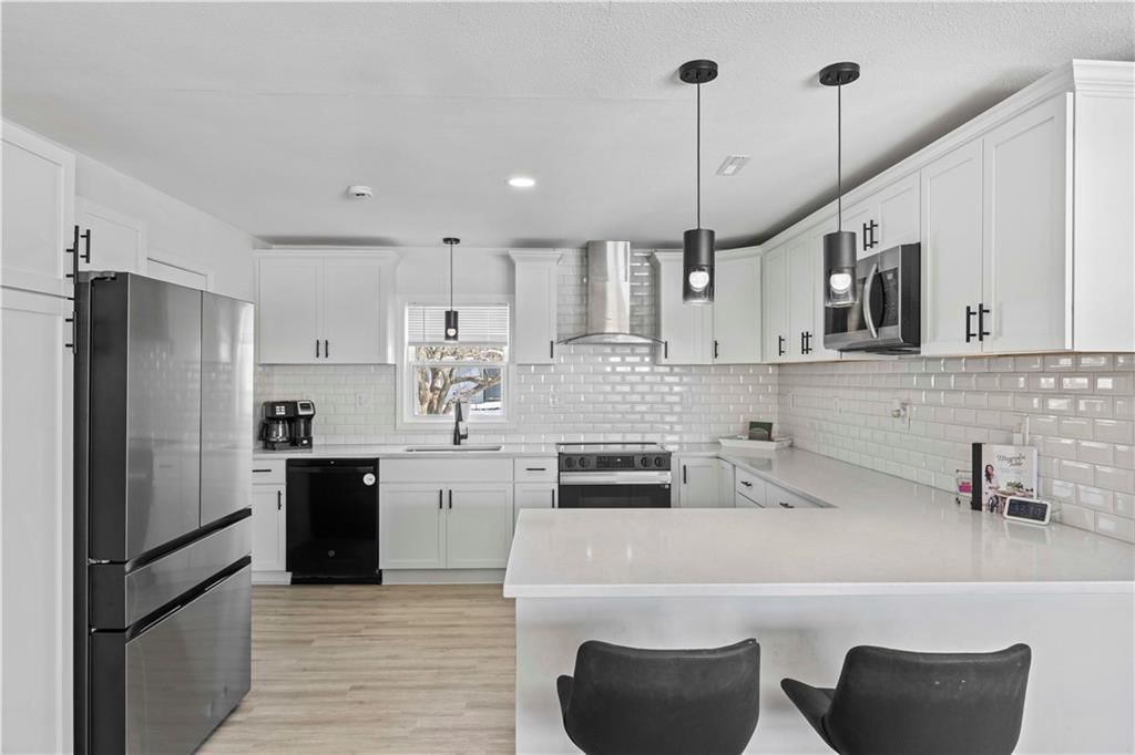 3121 S 47th Street — photo 9