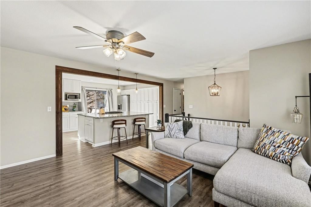 15113 W 91st Place — photo 3