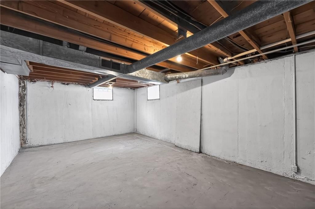 2316 S Vermont Avenue — photo 23