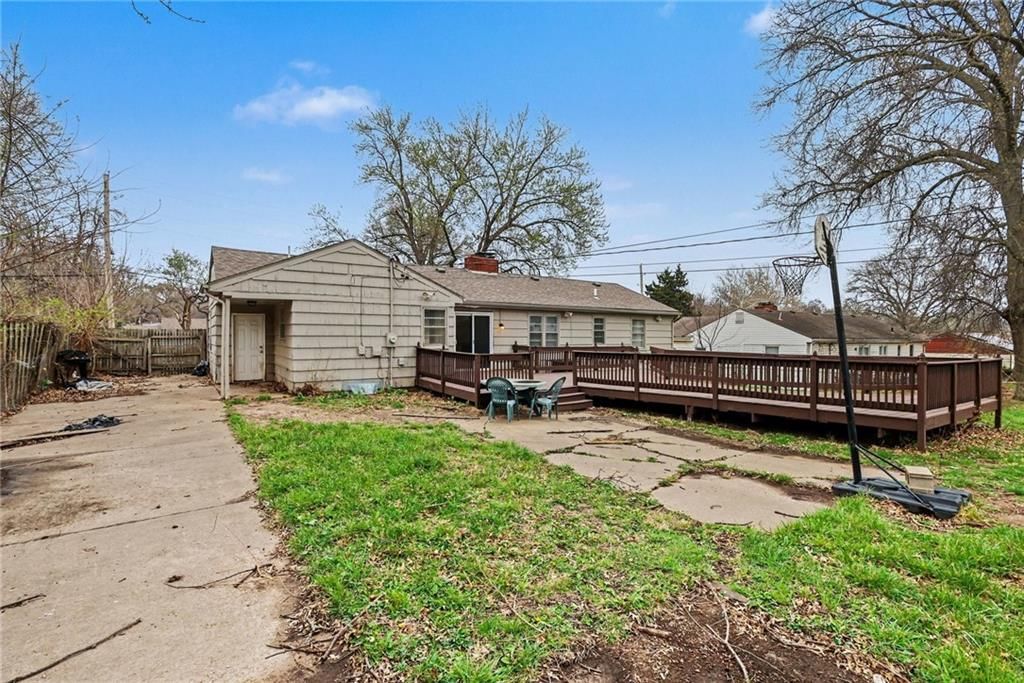 9705 E Gregory Boulevard — photo 23