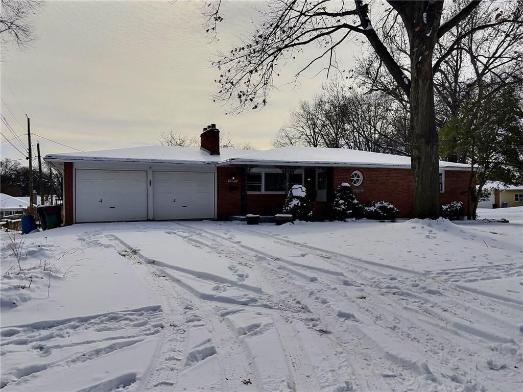 8023 Freeman Avenue — photo 3
