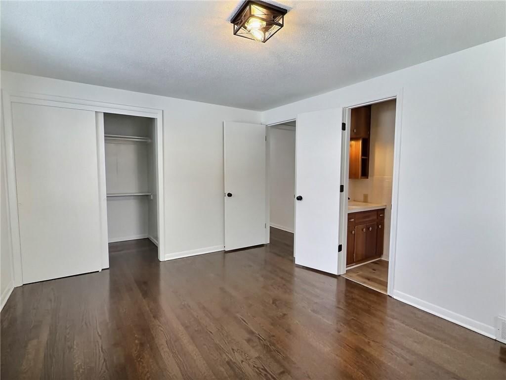 8023 Freeman Avenue — photo 17