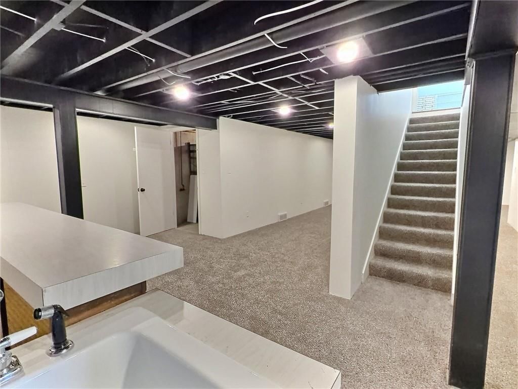 8023 Freeman Avenue — photo 19