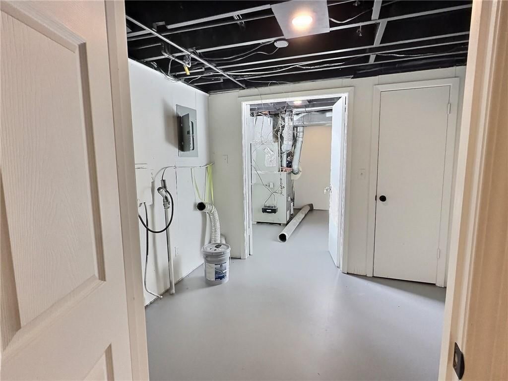 8023 Freeman Avenue — photo 24