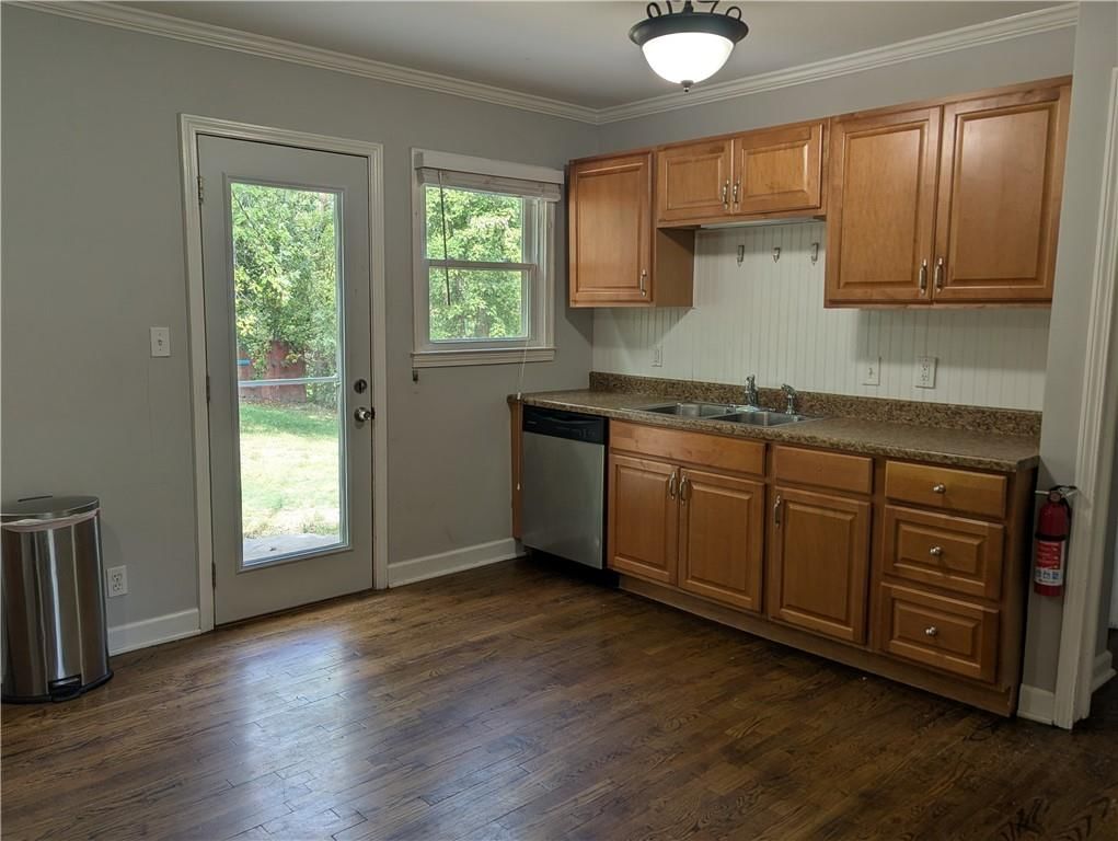 3204 NE 56th Street — photo 5