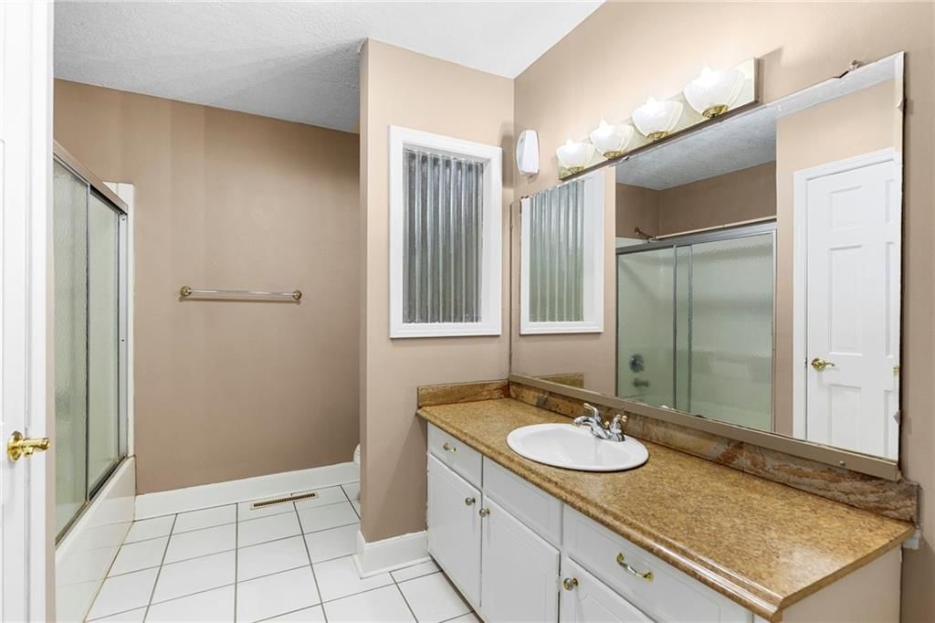 2106 Rhode Island Street — photo 23