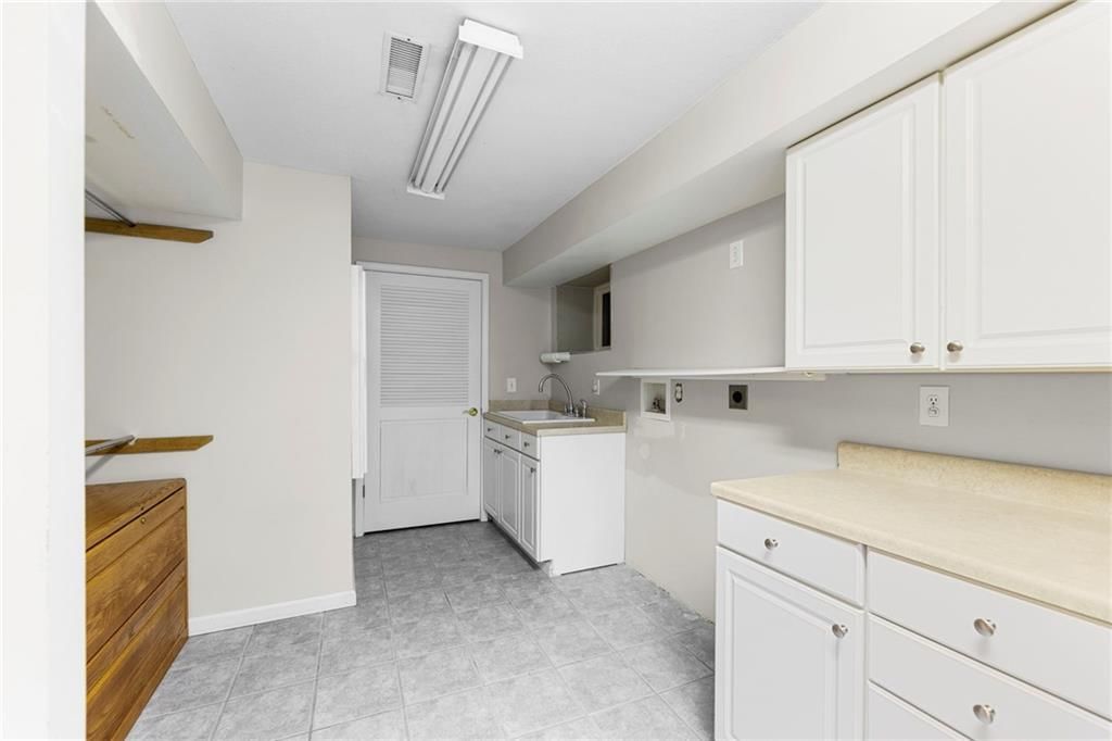 2106 Rhode Island Street — photo 28