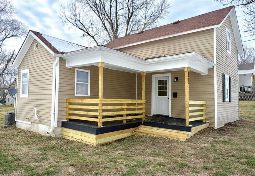 126 S Mulberry Street, Maryville, MO