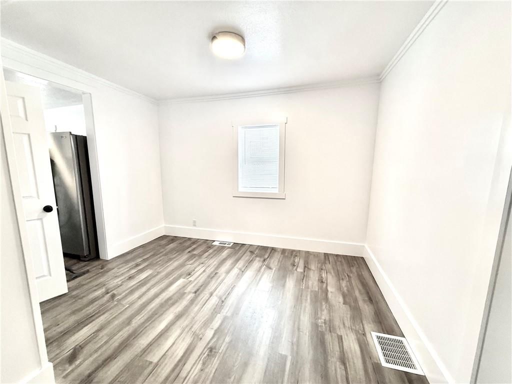 126 S Mulberry Street — photo 10