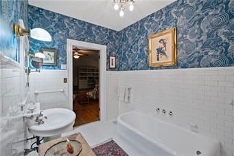 702 S Spruce Street — photo 36
