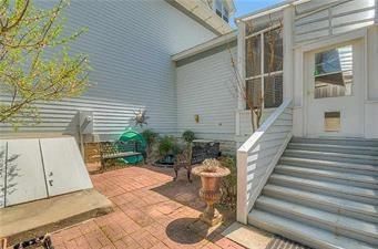 702 S Spruce Street — photo 55