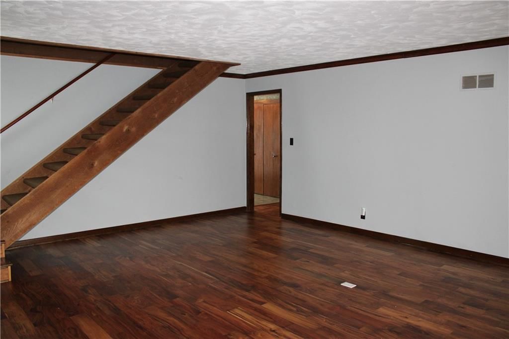 2307 S Homer Street — photo 3