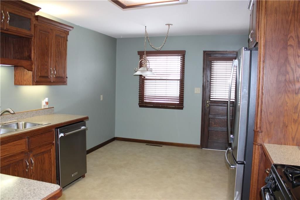 2307 S Homer Street — photo 5