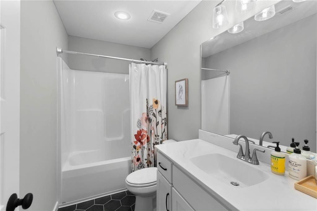 8820 NE 94th Street — photo 27